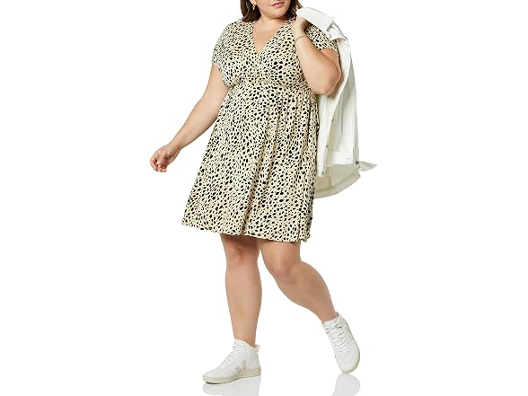 Amazon Essentials Women (XL) Flare V-neck Dress