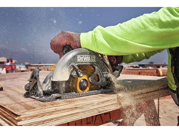 DEWALT DCS577X1 FLEXVOLT 60V MAX* Circular Saw Kit