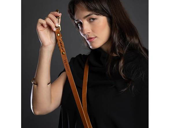 NOAH & PAW Leather Dog Leash