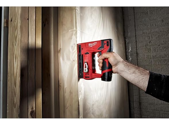 Milwaukee 2447-20 M12 12-Volt 3/8 in.Crown Stapler