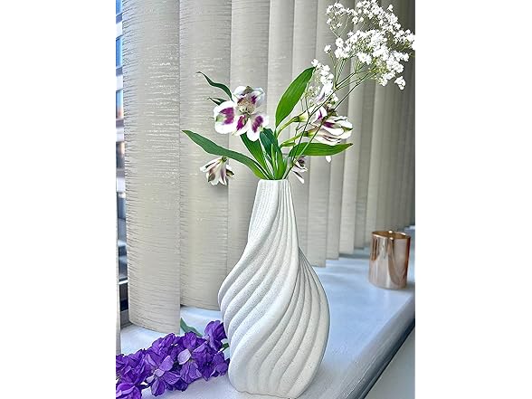 Chic Vignette Rustic Minimalistic Vase
