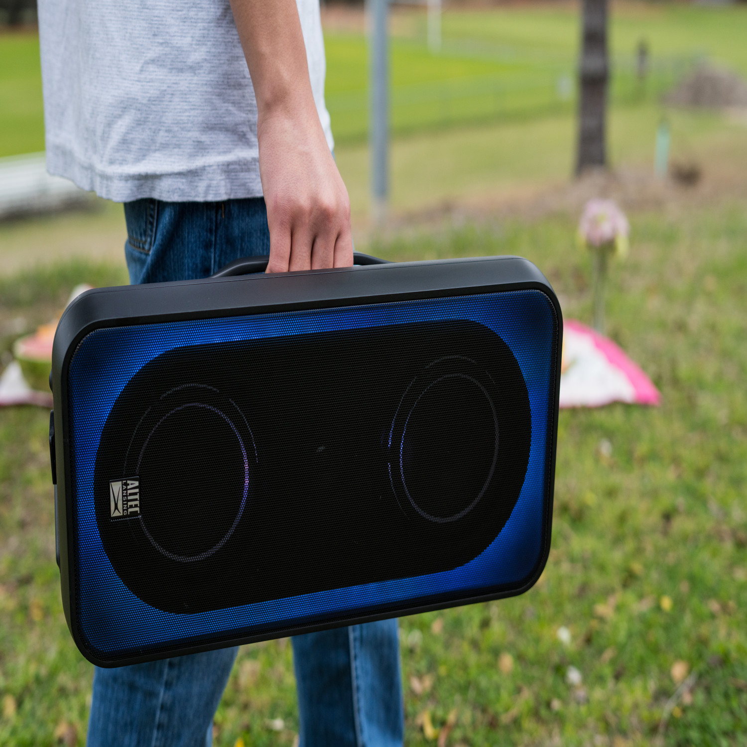 Shockwave 200 Wireless Speaker - Gallery 71