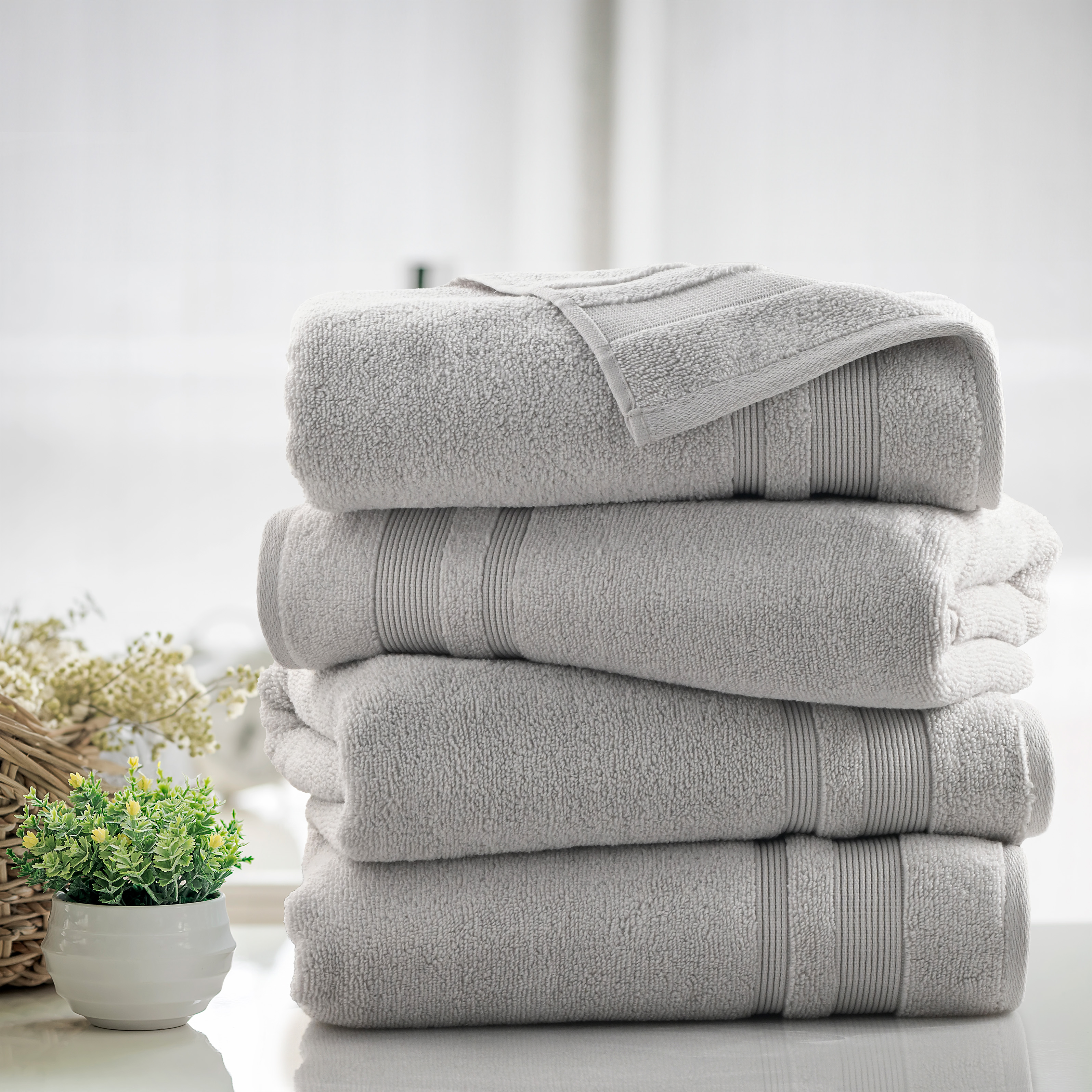 Kathy Ireland 4 Pc Plush Bath Towels - Gallery 11