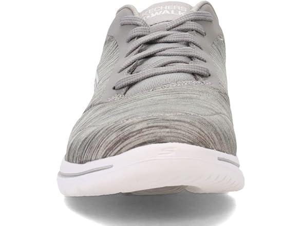 Skechers Women's Go Walk 5 True Sneaker (10.5)