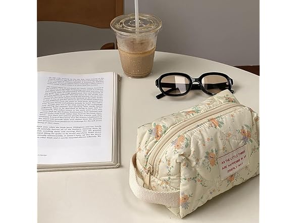 ZUCOLUS Floral Makeup Bag