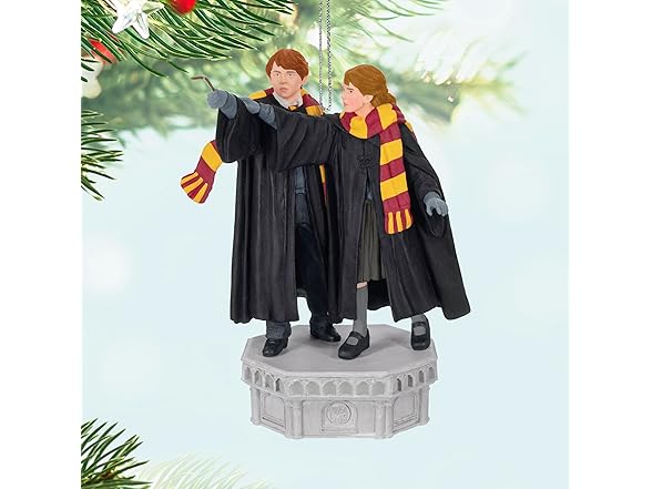 Hallmark Harry Potter Ron & Hermione Ornament