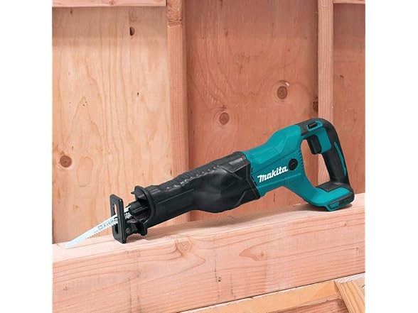 Makita XRJ04Z 18V LXT Lithium-Ion Reciprocating Saw