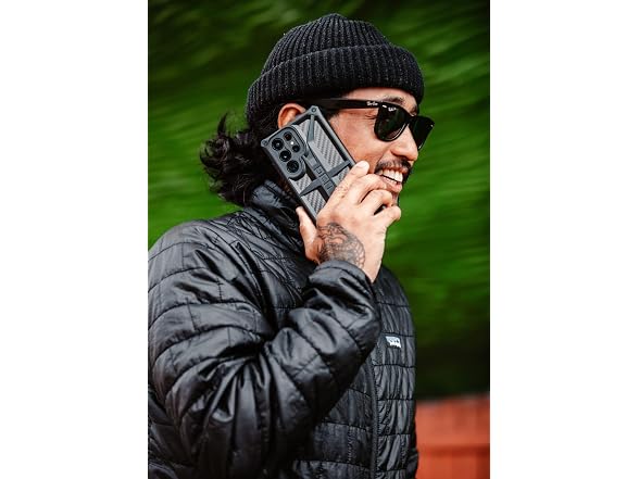 URBAN ARMOR GEAR UAG (Monarch - Black)
