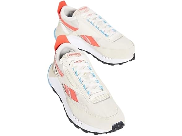 Reebok Unisex Classic Leather Sneakers