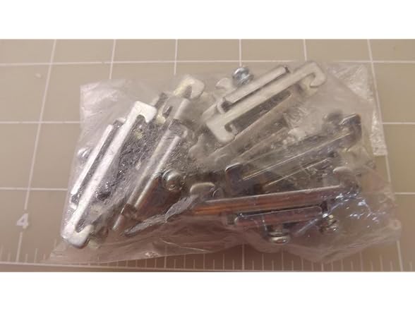  Idec BNL5PN10 Mounting Clips 