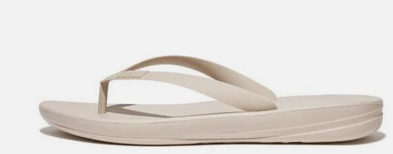 FitFlop Iqushion Ergonimic Flip-Flops - Gallery 4