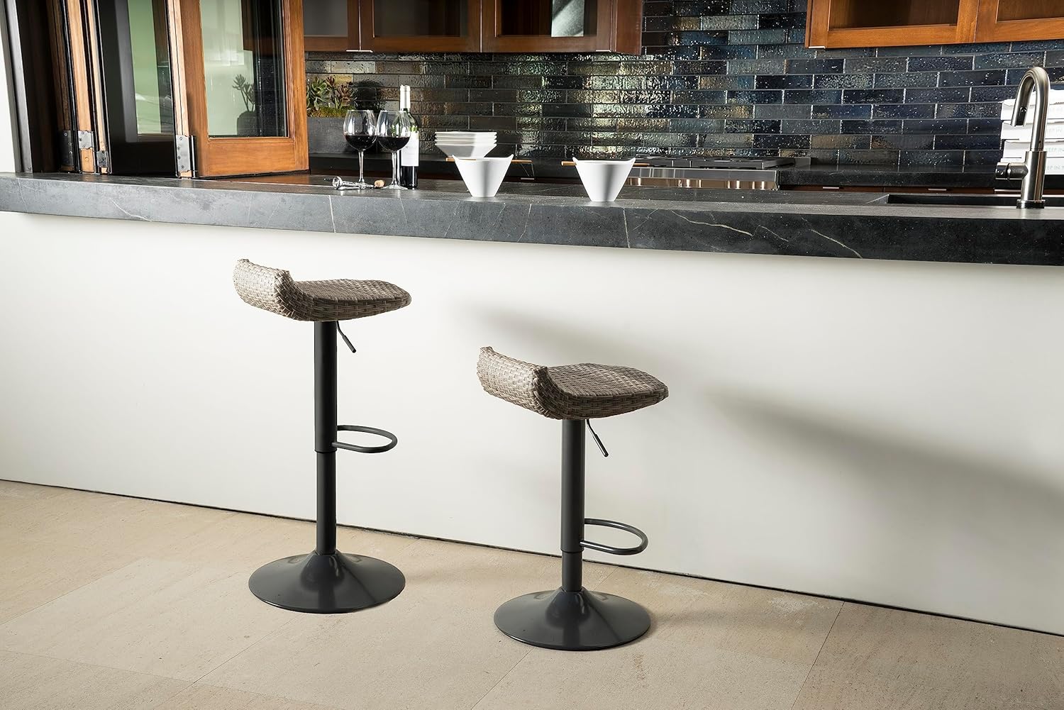 Cannes Woven Outdoor Barstool Set - Gallery 7