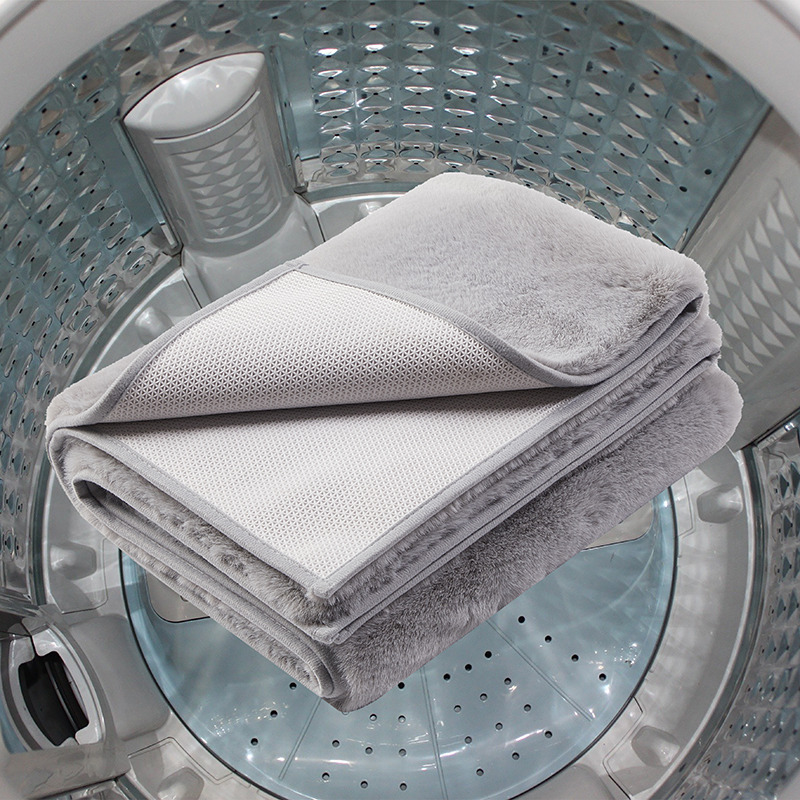 Bibb Home 2-Piece Faux Fur Bath Mat Set - Gallery 21