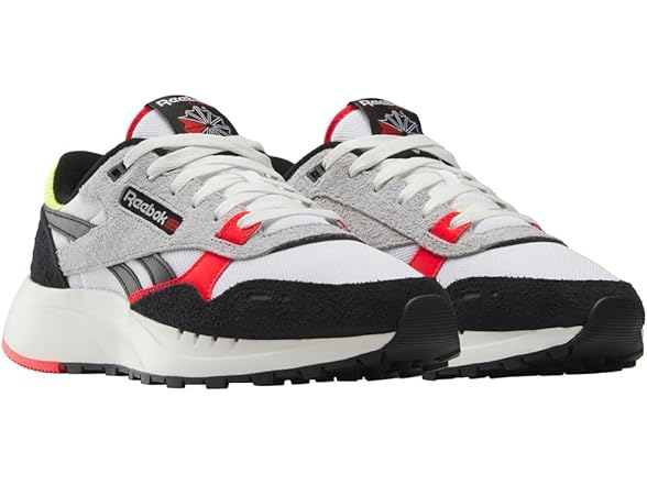 Reebok Unisex Classic Leather 2400 Sneaker (13W/11.5M)