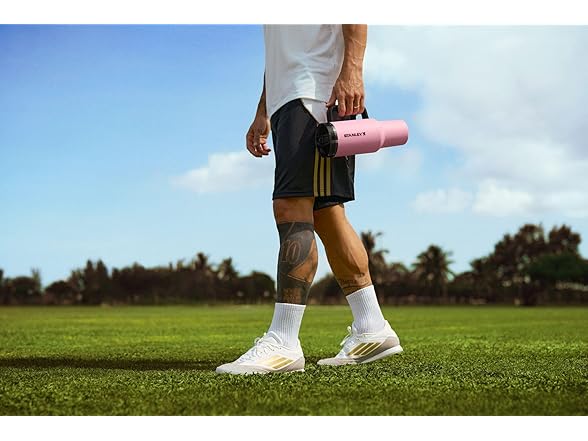 Stanley x Messi Quencher ProTour Flip Straw Tumbler | 40 OZ
