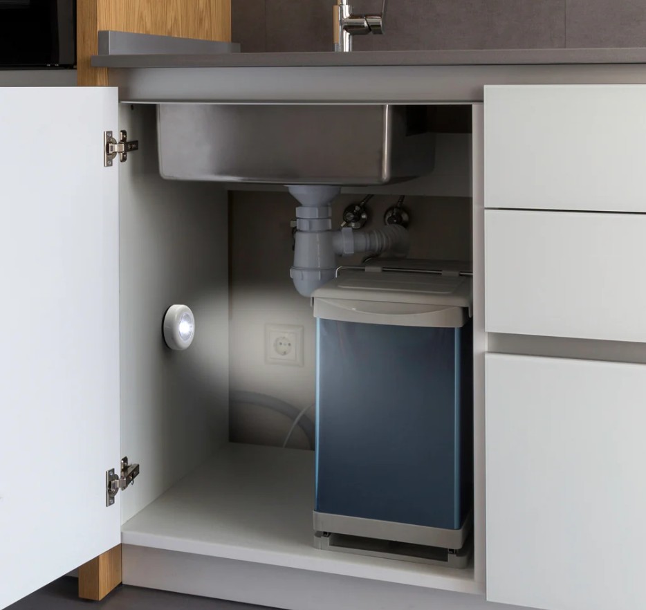 Aduro 6 Pack Wireless LED Lights w/ Remote Control - Gallery 8