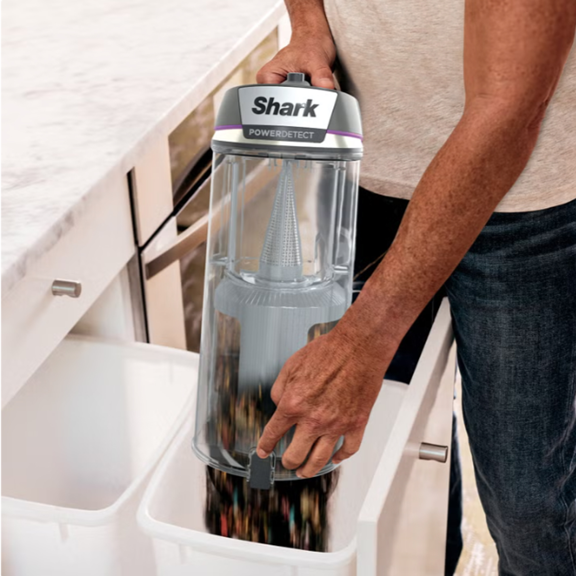 Shark POWERDETECT Vacuum - Gallery 22