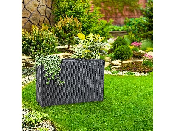 Sunnydaze 3-Section Tall Wicker Planter Box