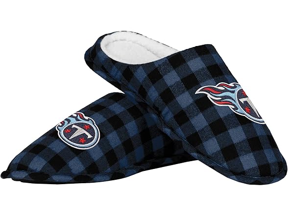 TENNESSEE TITANS (Large) Sherpa Lined Buffalo Check Slippers