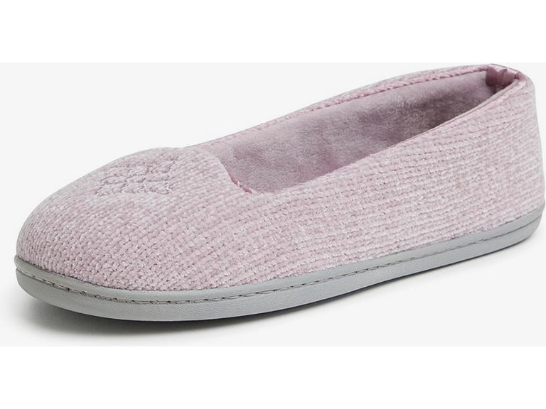 Dearfoams Women's Rebecca Lightweight Cozy Memory Foam Closed Back Slipper with Wide Widths, Frosted Plum Chenille, 11-12