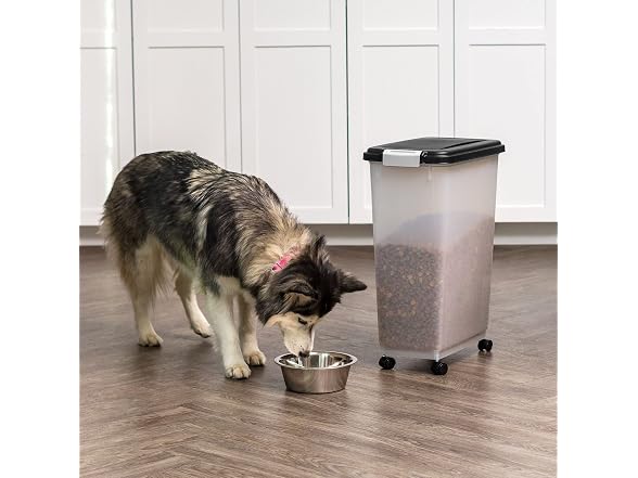 IRIS USA Airtight Dog Food Storage Container