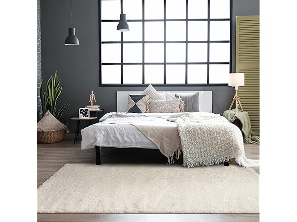 Solid Plush Shag Area Rug