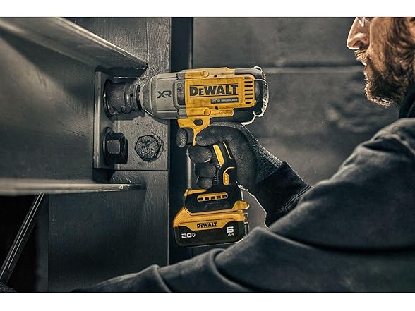 DEWALT DCF900P1 20V MAX Cordless Impact Wrench