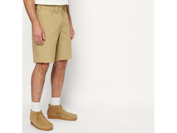 Amazon Basics Men Relaxed Hybrid Utility Shorts