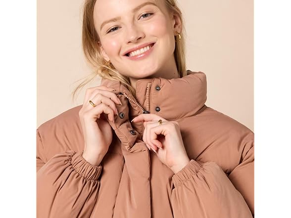 Amazon Essentials Women Crop Puffer Jacket (Small)