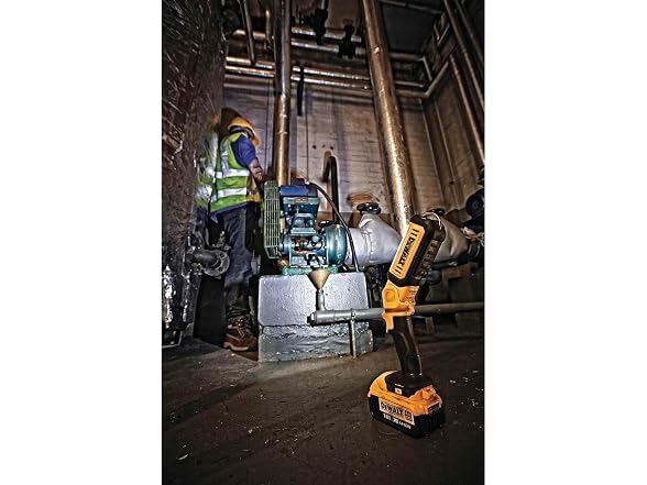 DEWALT DCL050 20-Volt MAX Flashlight