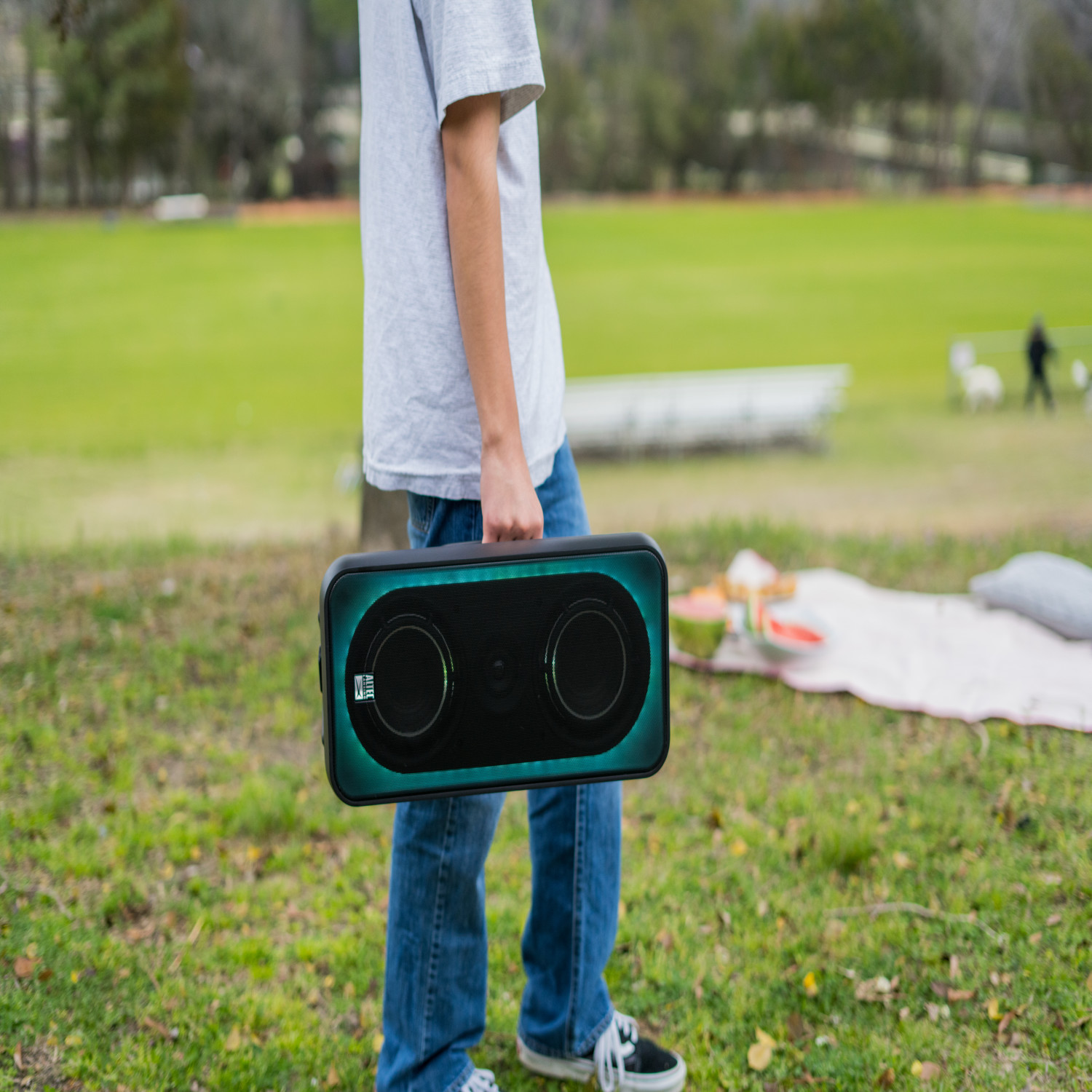 Shockwave 200 Wireless Speaker - Gallery 70
