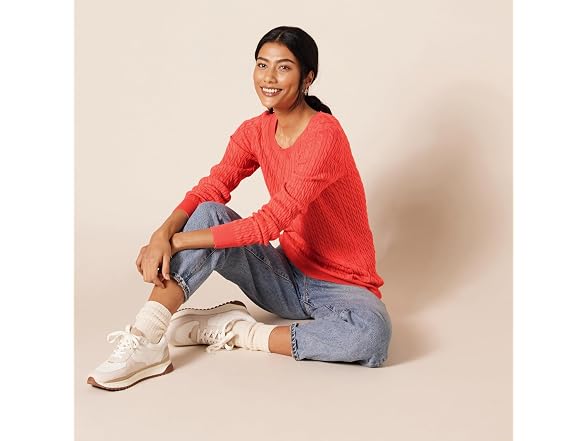 Amazon Essentials Women Lightweight Cable Sweater