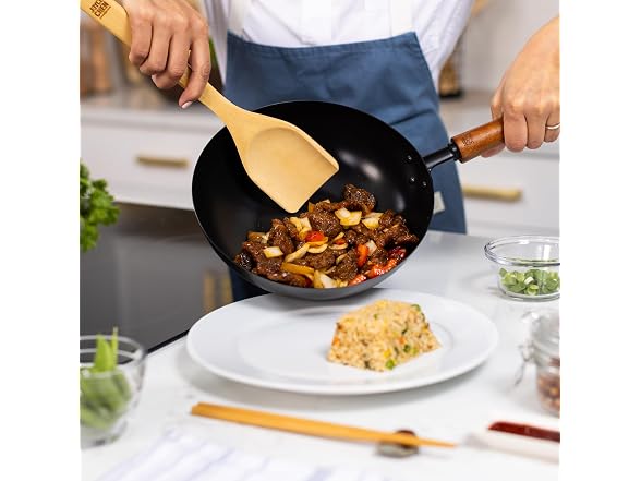 Joyce Chen 9.5-Inch Carbon Steel Stir Fry Pan