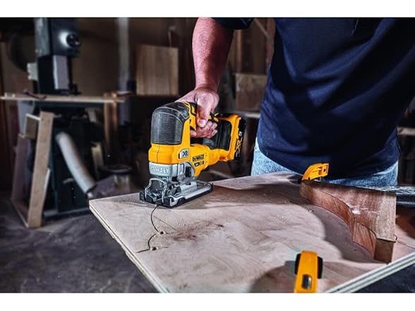 DEWALT DCS334B 20V MAX XR Jig Saw, Tool Only