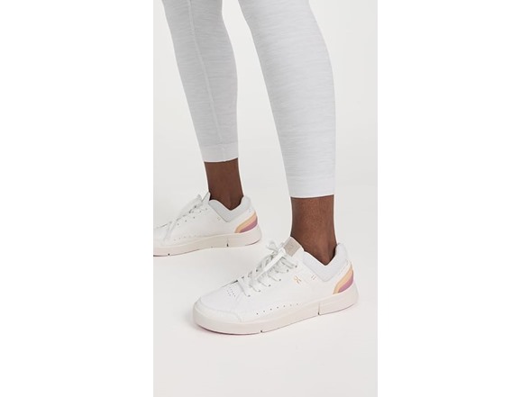 On Running The Roger Centre Court 2 Women's Shoes