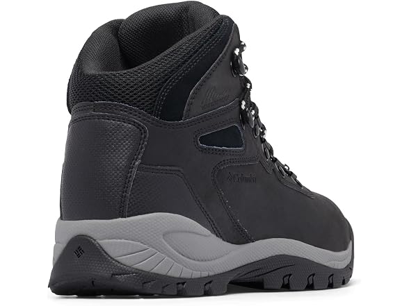 Columbia Women's Newton Ridge Plus