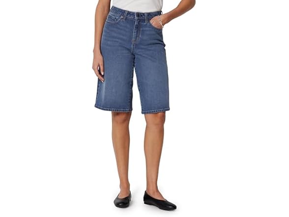 Amazon Essentials Women Mid-Rise Long Jean Shorts - Gallery 3