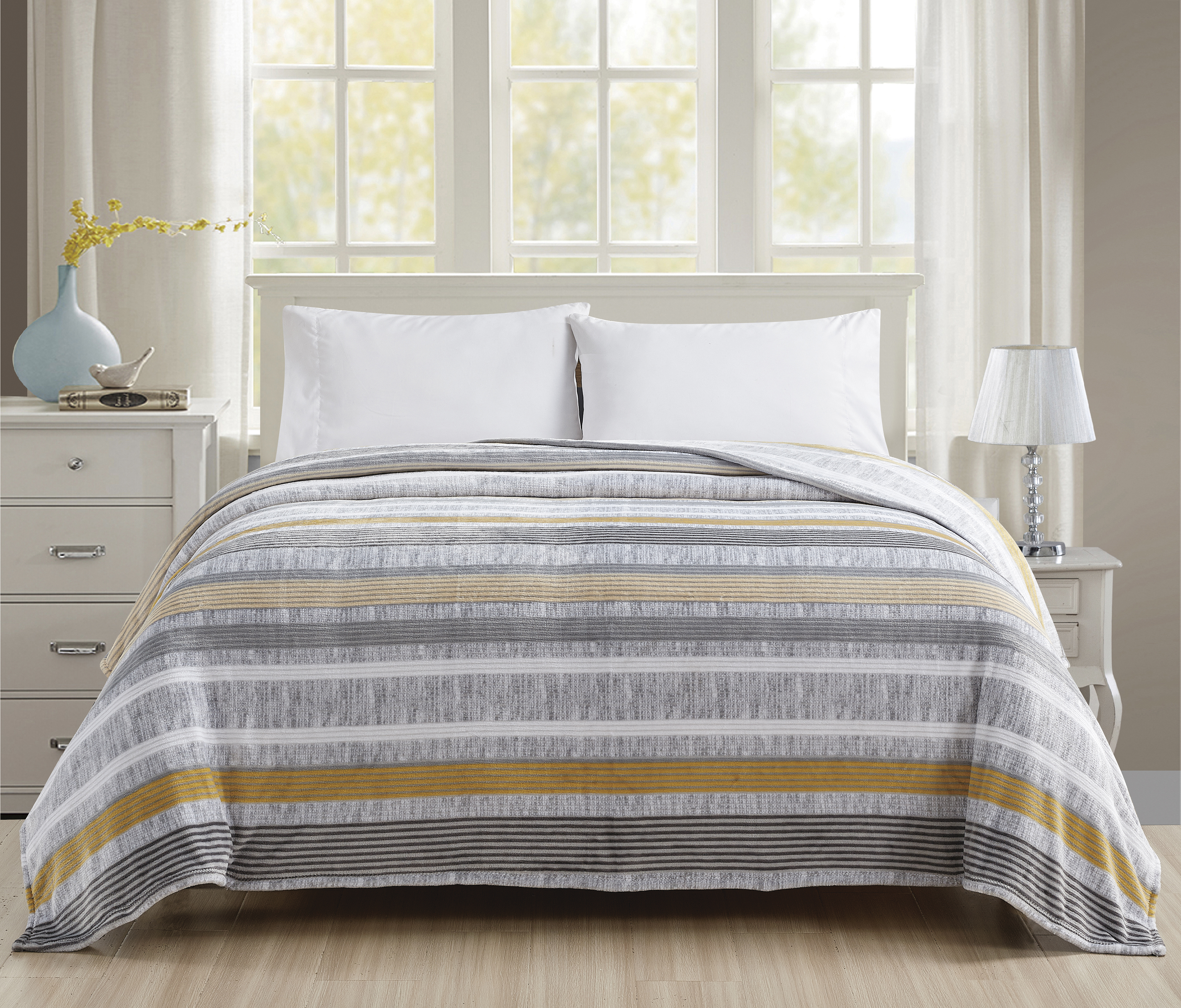 Printed King & Queen Blankets - Gallery 9