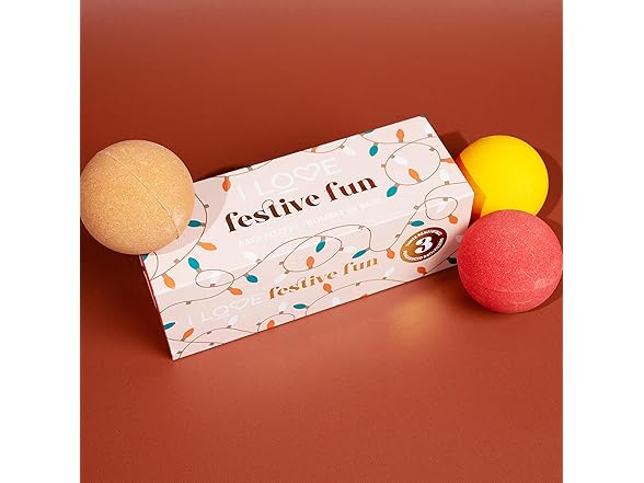 I LOVE I LOVE Cosmetics Festive Fun Bath Bombs