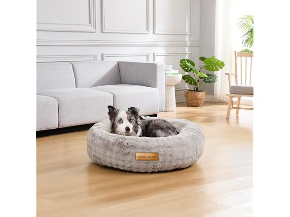 Modern Threads Calming Donut Dog Bed for Small Dogs - Gallery 4