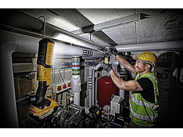 DEWALT DCL050 20-Volt MAX Flashlight