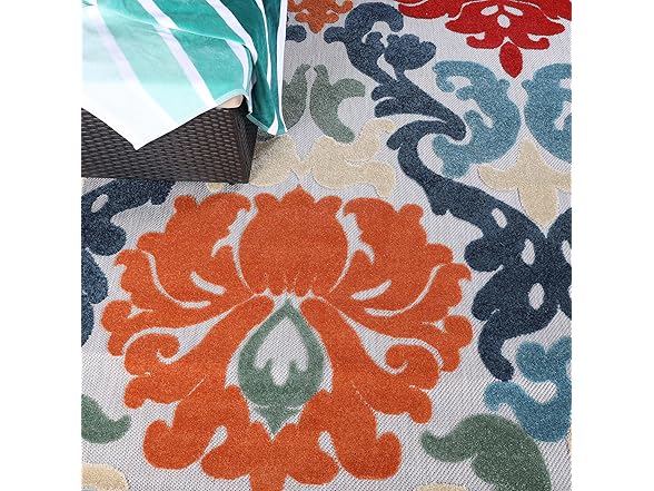 Superior Traditional Damask Indoor Outdoor Area Rug, Multicolor