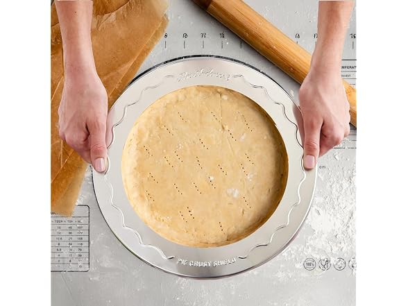 Mrs. Anderson's Pie Crust Protector
