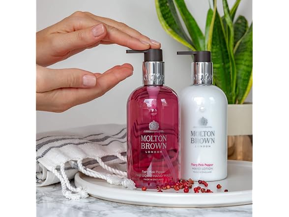 Molton Brown Fiery Pink Pepper Fine Liquid Hand...