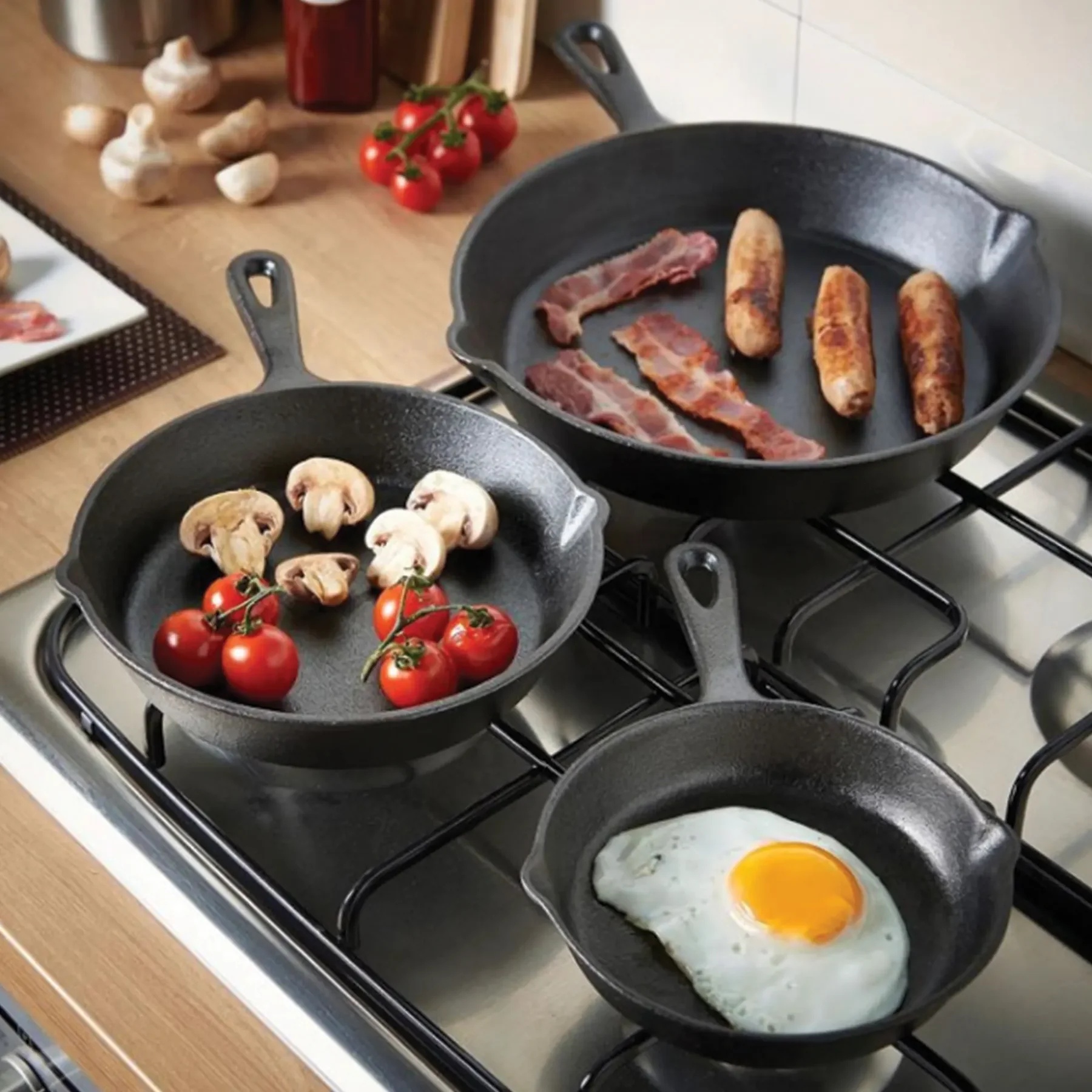 Jim Beam Cast Iron 3 Piece Skillet - Gallery 9