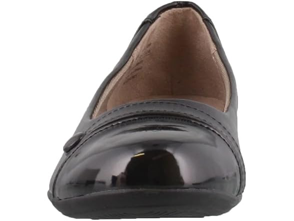 LifeStride Women's Alchemy Shoe, Black, 8