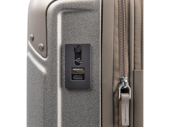 Travelpro Platinum Elite Hardside 21" Carry On