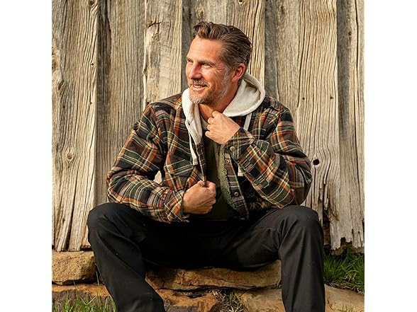 Legendary Whitetails Mens Hooded Shirt Jacket