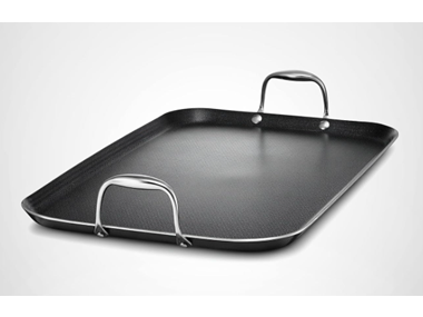 $124.99, Was $199, 37% Off! HexClad 18-inch Double Burner Griddle Pan dealfomo