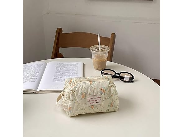 ZUCOLUS Floral Makeup Bag